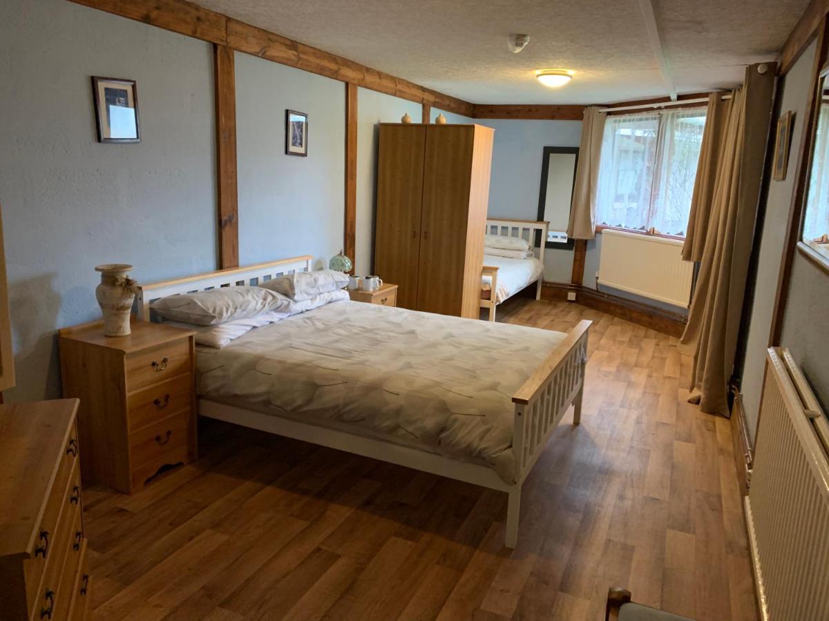 Hafan Y Coed - Haven Of Trees Bed & Breakfast Abercraf Екстериор снимка